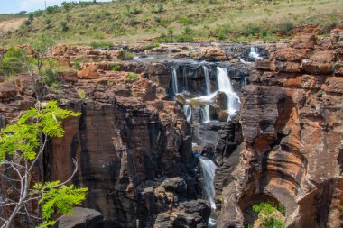 Kanada 'daki ünlü Memphremagog Gölü manzarası  