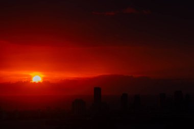 Bir kış sabahı Miami South Beach 'in üzerinde güzel bir gün doğumu