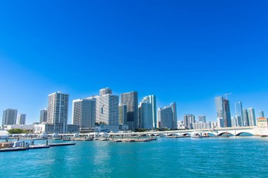 Miami şehrinin mimarisi güney kanalı manzaralı.
