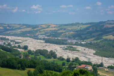 İtalya 'nın Parma kenti yakınlarındaki Emilia-Romagna bölgesinin manzarası