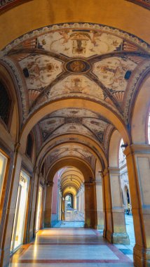 Floransa şehrindeki Santa Maria del Fiore Katedrali 'nin içinde.