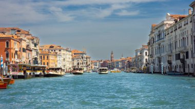 İtalya 'nın ünlü Venedik şehri. Eski mimarisi olan atmosferik turistik bir yer 