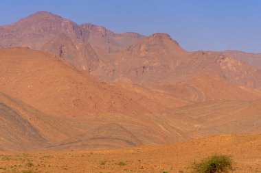Anti Atlas 'ın merkezinde Fas' ın dağlık manzarası.