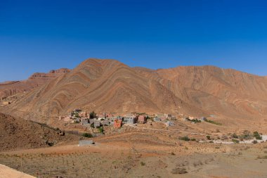 Tafraoute kasabasından görülen Fas Yüksek Atlas Dağları