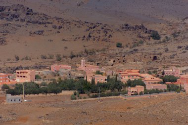 Tafraoute kasabasından görülen Fas Yüksek Atlas Dağları