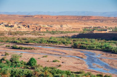 River, Fas 'ta Ait Ben Haddou şehrinin yakınlarında..