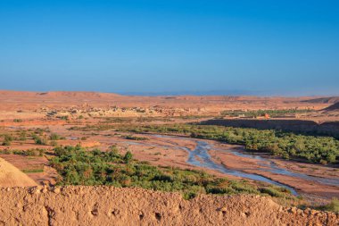 River, Fas 'ta Ait Ben Haddou şehrinin yakınlarında..