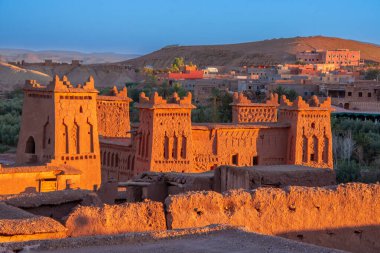 Fas 'taki ünlü Ait Ben Haddou kalesinin manzarası.