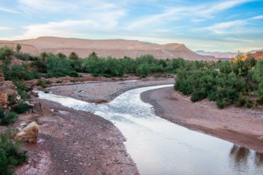 River, Fas 'ta Ait Ben Haddou şehrinin yakınlarında..