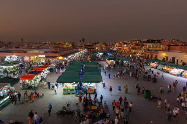 17 Ekim 2024, Marakeş, Fas. İş yeri Marakeş, Fas 'taki ünlü Jemma El Fna Meydanı' nda.