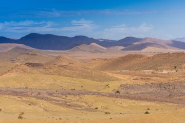 Tafraoute kasabasından görülen Fas Yüksek Atlas Dağları