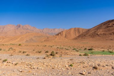 Tafraoute kasabasından görülen Fas Yüksek Atlas Dağları