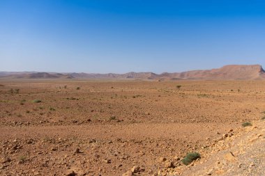 Tafraoute kasabasından görülen Fas Yüksek Atlas Dağları