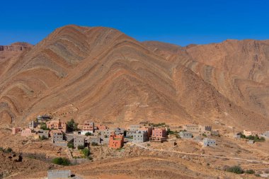 Tafraoute kasabasından görülen Fas Yüksek Atlas Dağları