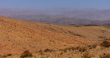 Tafraoute kasabasından görülen Fas Yüksek Atlas Dağları