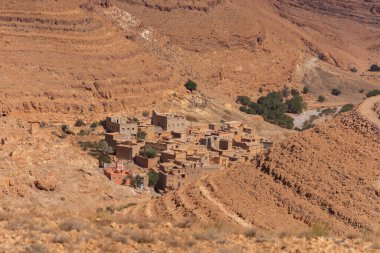 Tafraoute kasabasından görülen Fas Yüksek Atlas Dağları