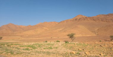 Tafraoute kasabasından görülen Fas Yüksek Atlas Dağları