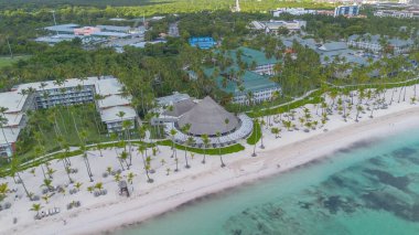 Punta Cana, Dominik Cumhuriyeti 'ndeki Bavaro Sahili' nin havadan görünüşü