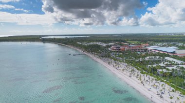 Punta Cana, Dominik Cumhuriyeti 'ndeki Bavaro Sahili' nin havadan görünüşü