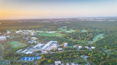 Punta Cana, Dominik Cumhuriyeti 'ndeki Bavaro Sahili' nin havadan görünüşü