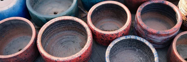 Old Clay Pots Flowerpots Closeup Various Used Ceramic Clay Pots — Foto de Stock