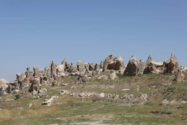 Krajobraz Kapadocji Dolina Starożytną Skalną Formacją Górską Jaskiniami Kominy Muzealne — Zdjęcie stockowe