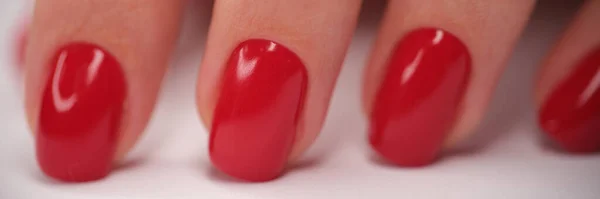 Close Female Hand Perfect Red Glossy Manicure Beautiful Woman Fingernails — Φωτογραφία Αρχείου