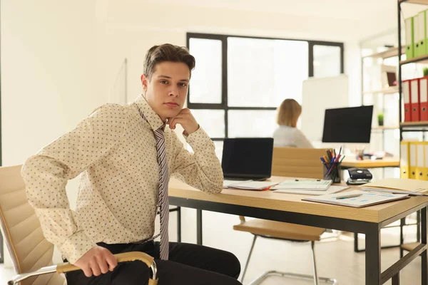 Successful Manager Sits Table Modern Laptop Light Office Looking Camera — Stock Photo, Image