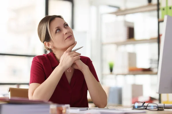 Thoughtful Female Worker Looks New Solutions Company Office Closeup Employee — Stock Photo, Image