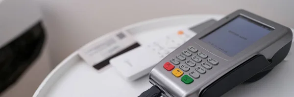 Close Terminal Contactless Payment Pos Device Payment Wire Online Payments — 스톡 사진