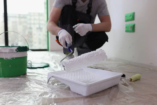 Close Male Builder Uniform Holding Roller White Paint Apartment Renovation — Stock Photo, Image