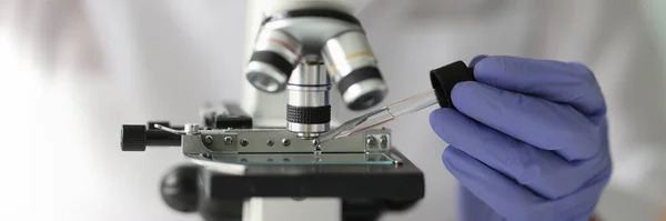 Scientist Working Pipette Microscope Laboratory Science Technology Research Concept —  Fotos de Stock