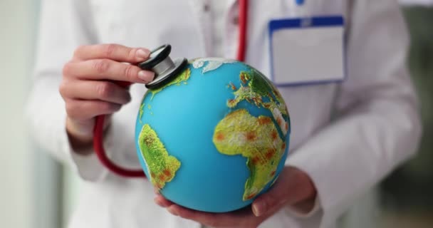 Green Earth Day Sauver Monde Concept Santé Mondiale Stéthoscope Cardiologue — Video