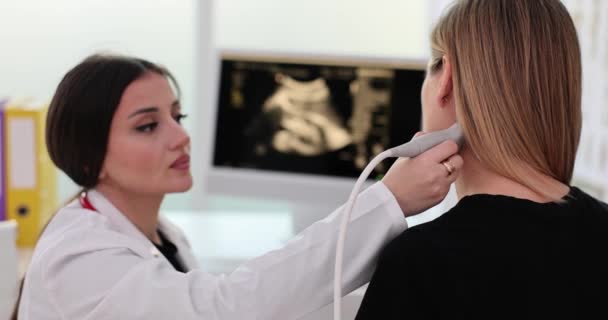 Doctor Performing Ultrasound Examination Lymph Nodes Patient Neck Movie Slow — Vídeo de Stock