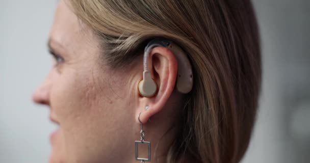 Woman Hearing Aid Correct Deafness Closeup Movie Hearing Loss Treatment — Stock videók