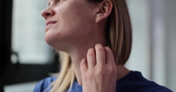 Woman Neurosis Scratching Her Neck Hand Closeup Movie Slow Motion — стоковое видео