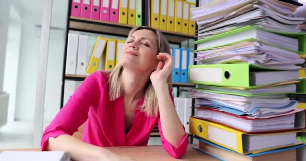 Happy Businesswoman Sitting Large Stack Papers Documents Dreams Movie Slow — Video