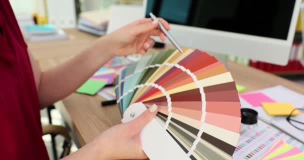 Designer Choosing Color Decoration Fan Palette Movie Slow Motion Interior — ストック動画