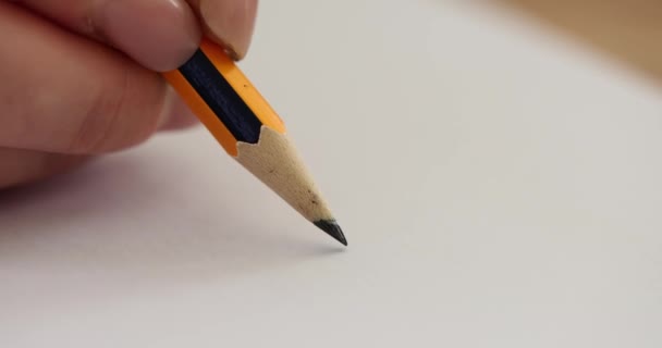Problema Com Lápis Quebrado Exame Entrevista Lápis Partido Sobre Papel — Vídeo de Stock