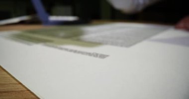 İş kadını sözleşme şartlarını ve reddedilmeyi reddediyor. Kredi ve ipoteğin reddi