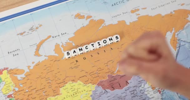 Wirtschaftliche Und Politische Sanktionen Gegen Russland Karte Der Russischen Föderation — Stockvideo