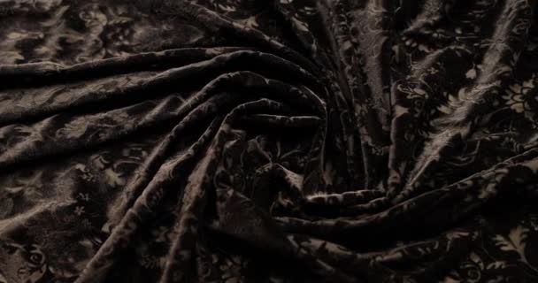 ドレッピングとパターンが施された柔らかい茶色のベルベット生地 ヴェルベットのドレープリーの学士の背景 — ストック動画