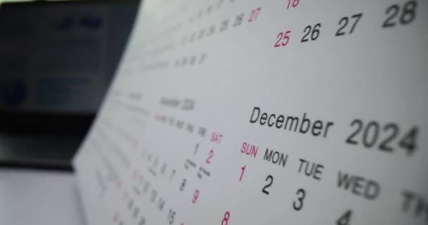 Detailní Rozpis Kalendáře Pro Rok 2024 Kancelářském Stole Obchodní Plánování — Stock video