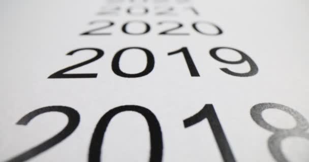 Les Années 2018 2024 Sont Imprimées Sur Papier Blanc Analyse — Video