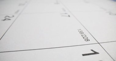 Takvim sayfasının kapanışı ayın 18 'inci, 16' ncı gününü gösteriyor. Gündem ve gelecek planı