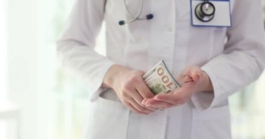 Doktor klinik enstitüsünde verilen hizmetler için parasal ödeme alır. Pahalı tedavi, tıptaki yolsuzluk