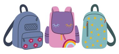 Okul çantaları hazır. Okula dönelim. Beyaz arka planda izole edilmiş renkli çocukların sırt çantaları. Düz biçim