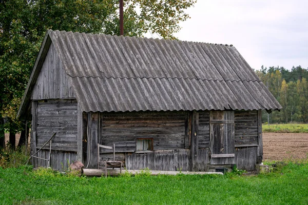 Kırsal Kesimde Eski Ahşap Bir Bina — Stok fotoğraf