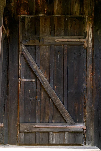Old Homemade Massive Wooden Door Fragment Old Estate — Stockfoto