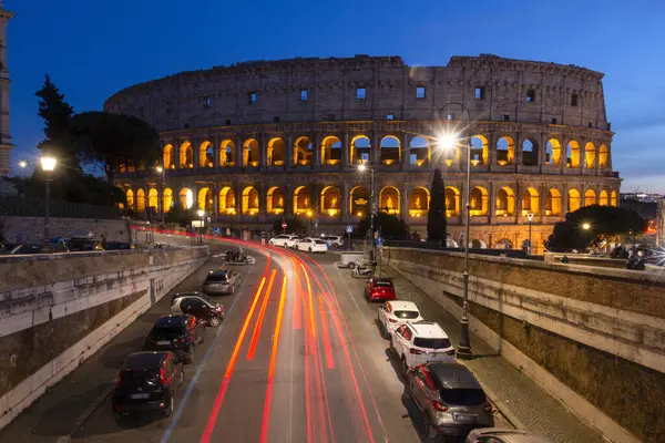 Modern dünyanın yedi harikasından biri bu. Büyüleyici bir yer, tarihle dolu... ve ışık dolu.